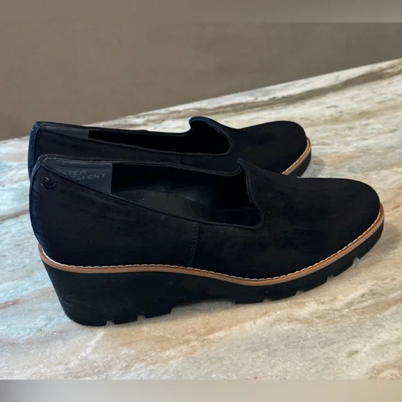 VIONIC Willa Water repellant black wedges- Size 9.5 - Picture 3 of 8